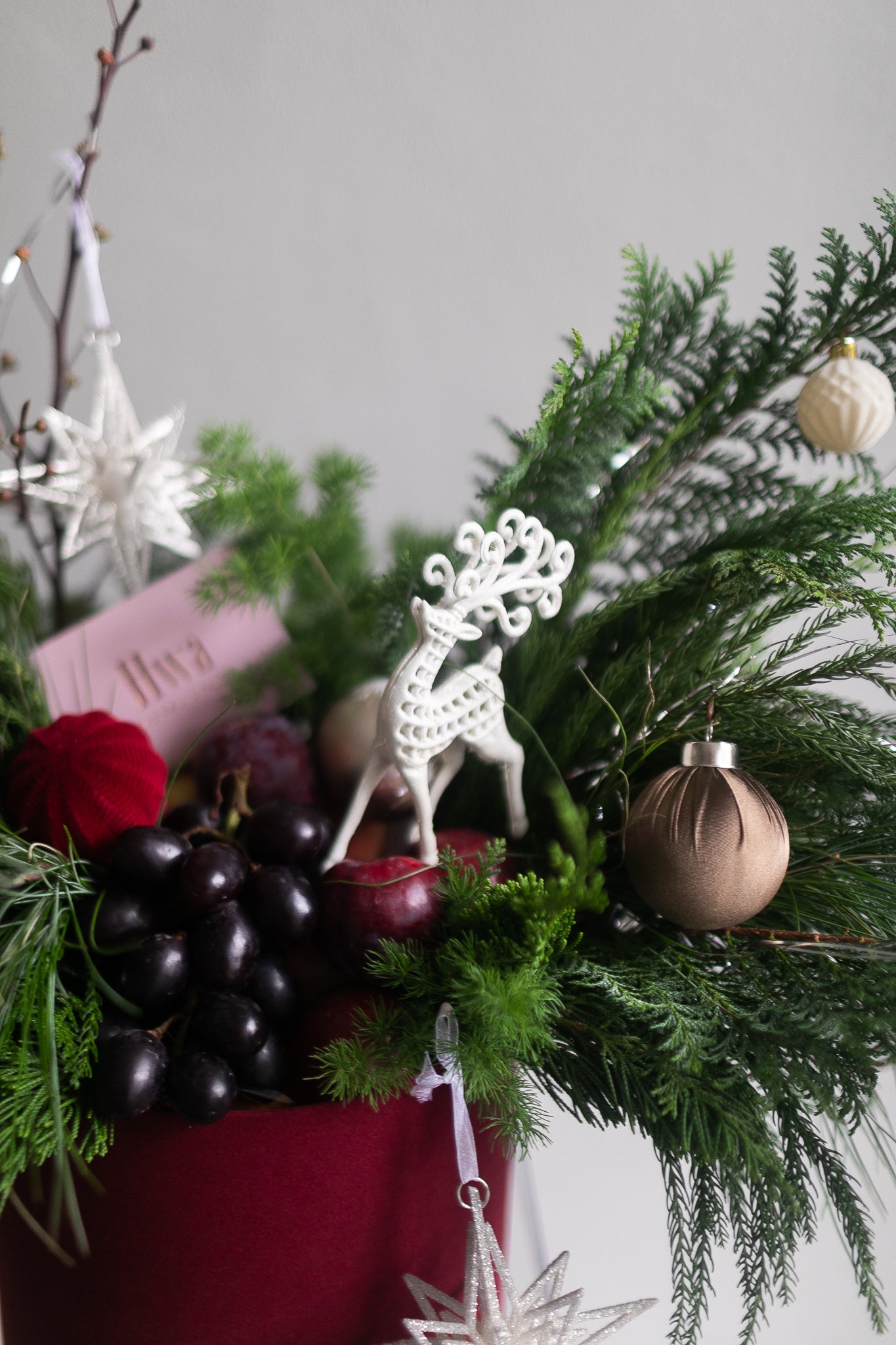 Sparkle and Sleigh Fruit Box