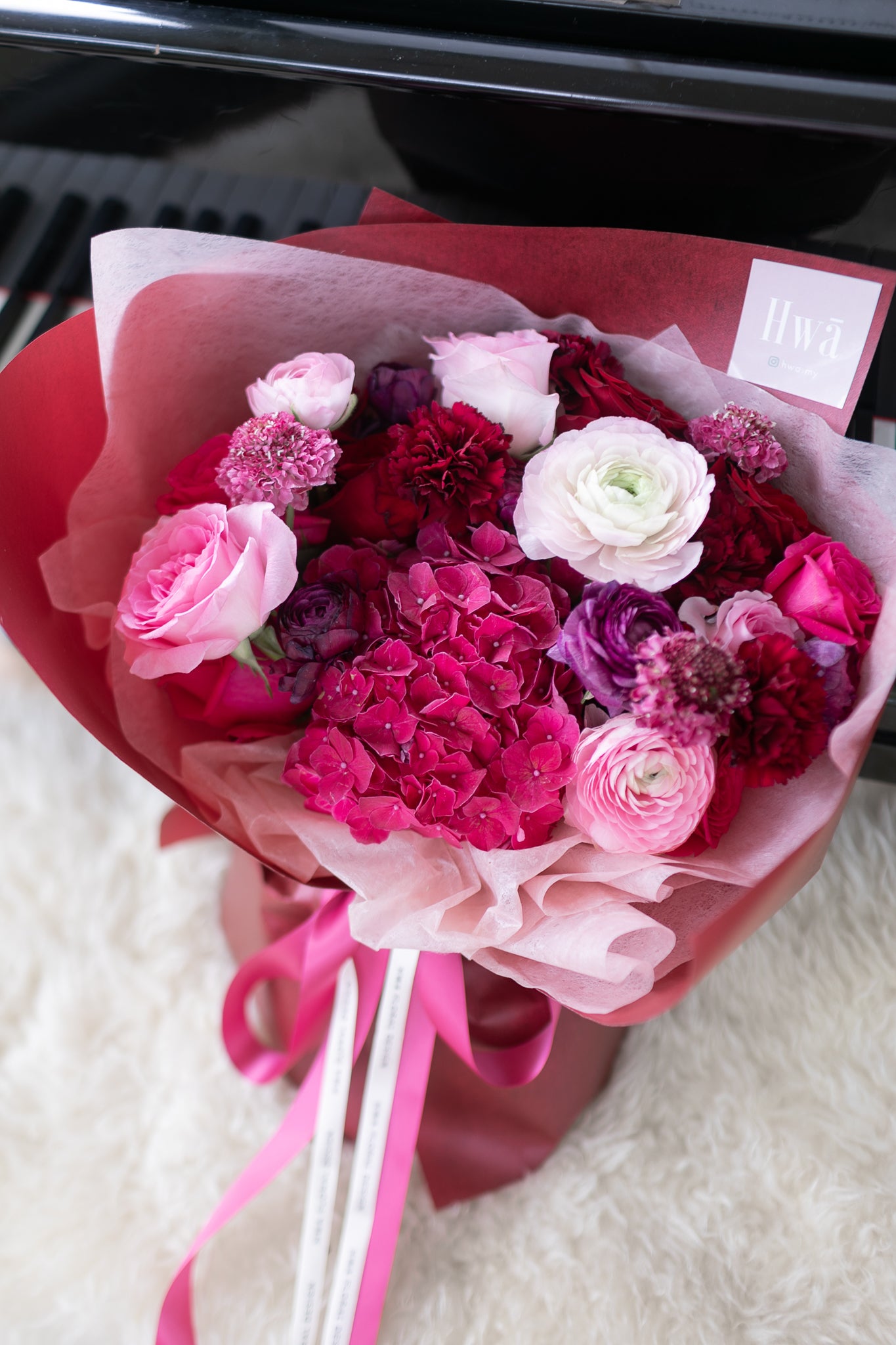 Flirty in Red – Hwa Floral - Main Image