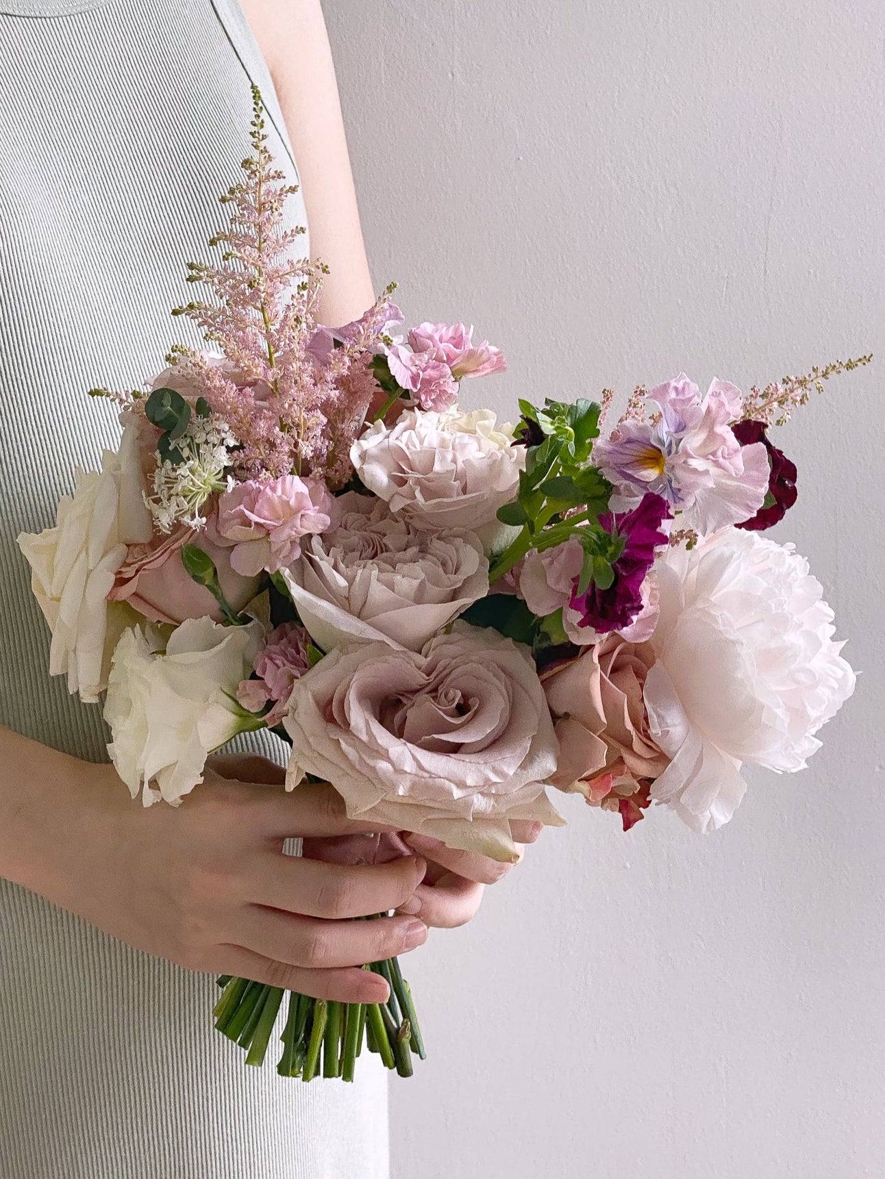 Mauve and moody bridal bouquet made by Malaysian florist.