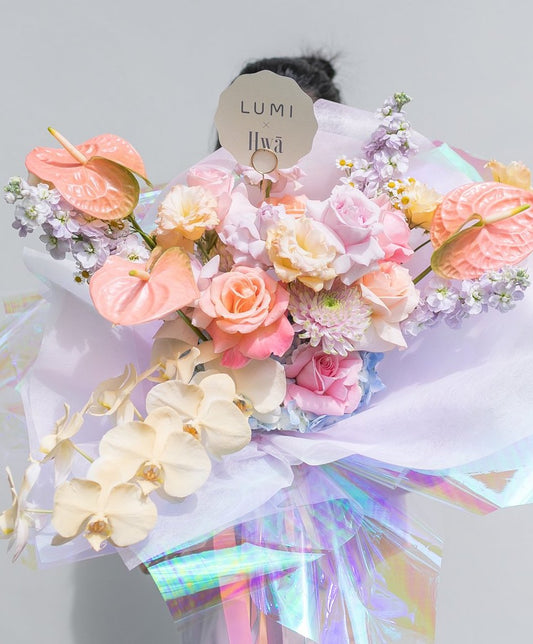 Lumi x Hwā Holographic Bouquet