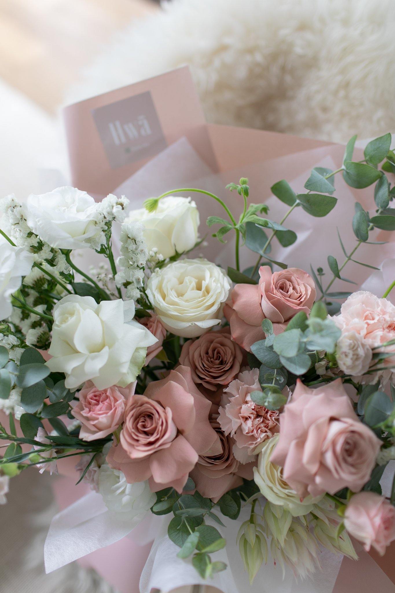 Meet Me In Paris - Hwa Floral